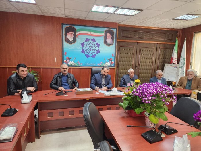تبریک روز شهردار در دیدار با کارکنان ، مدیران بانکها ، ستاد مردمی توسعه استان و